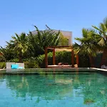 Beautiful Algarve Pool Bali 15min To * Mexilhoeira Grande