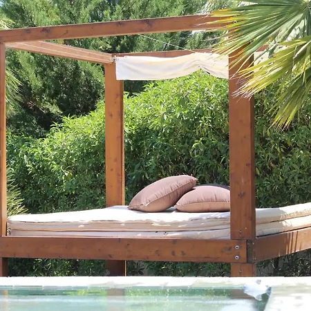 Cozy Luxury Pool Bali With A Big Privat Garden Villa