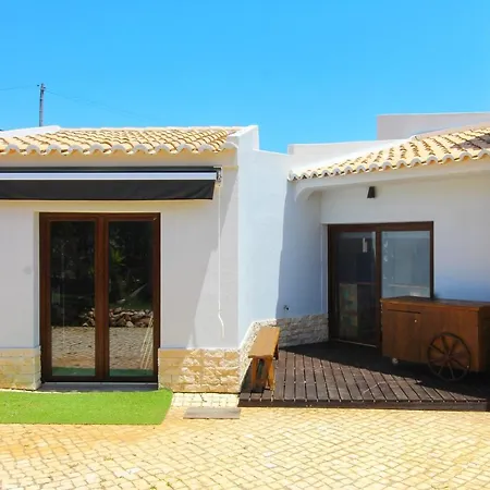 Beautiful Algarve Pool Bali 15min To Mexilhoeira Grande