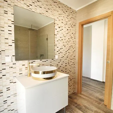 Beautiful Algarve Pool Bali 15min To * Mexilhoeira Grande