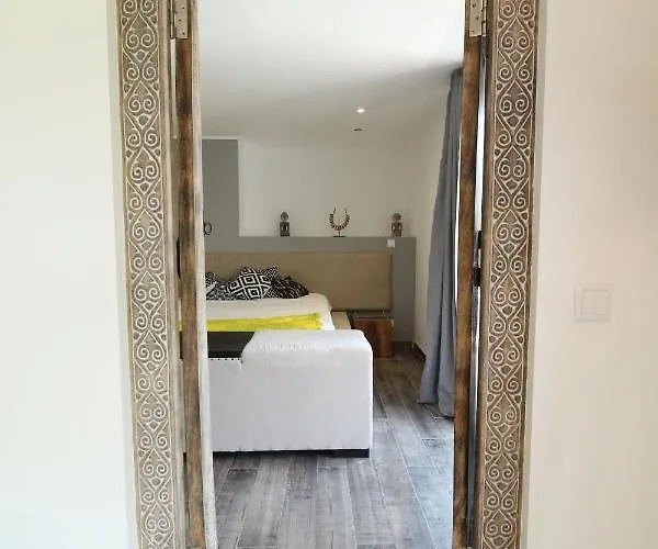 Villa Beautiful Algarve Pool Bali 15min To Mexilhoeira Grande