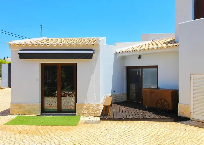 Beautiful Algarve Pool Bali 15min To Mexilhoeira Grande