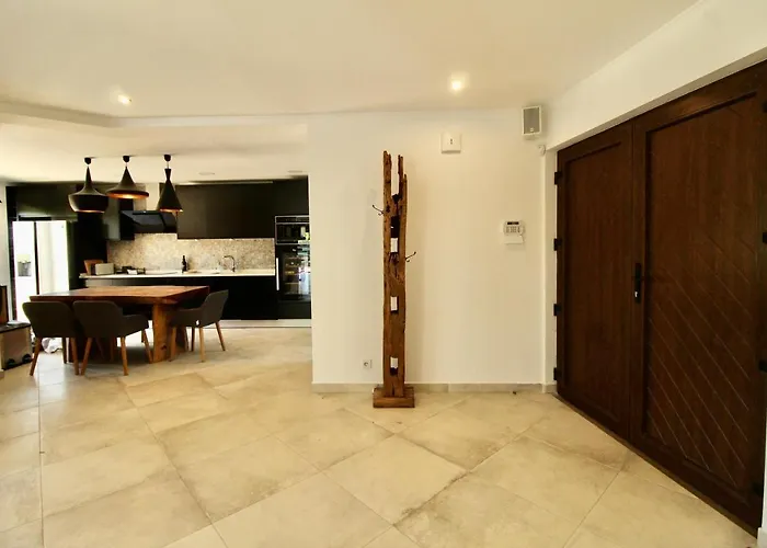 Villa Beautiful Algarve Pool Bali 15min To
